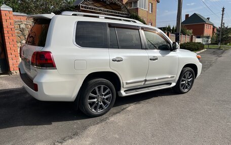 Toyota Land Cruiser 200, 2014 год, 3 990 000 рублей, 2 фотография