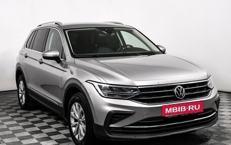 Volkswagen Tiguan II, 2020 год, 2 890 000 рублей, 3 фотография