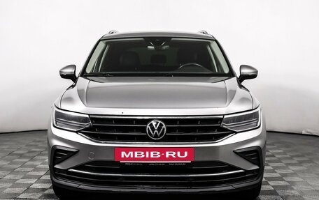 Volkswagen Tiguan II, 2020 год, 2 890 000 рублей, 2 фотография