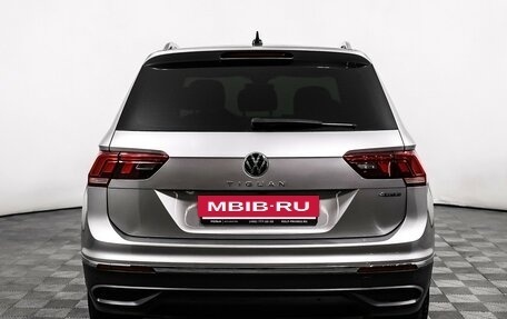 Volkswagen Tiguan II, 2020 год, 2 890 000 рублей, 6 фотография