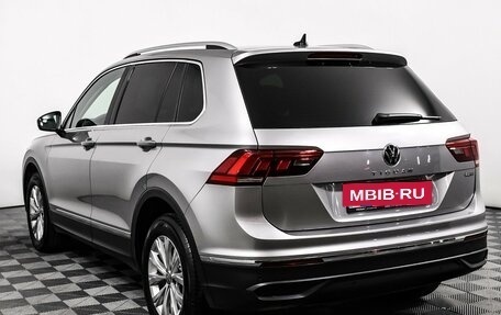 Volkswagen Tiguan II, 2020 год, 2 890 000 рублей, 7 фотография