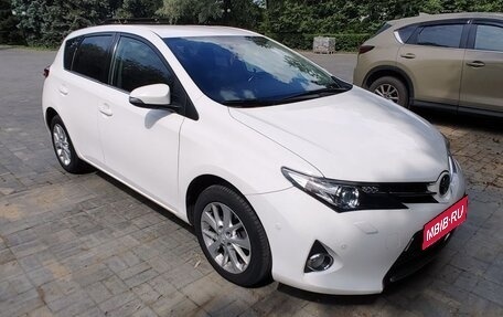 Toyota Auris II, 2013 год, 1 250 000 рублей, 1 фотография