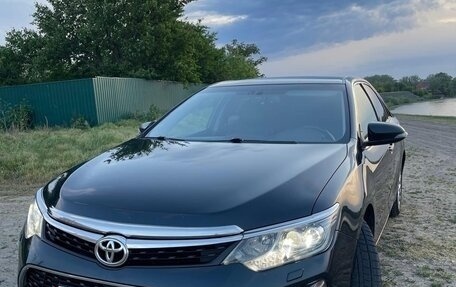 Toyota Camry, 2017 год, 1 980 000 рублей, 7 фотография