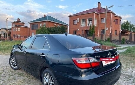 Toyota Camry, 2017 год, 1 980 000 рублей, 3 фотография