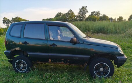 Chevrolet Niva I рестайлинг, 2003 год, 195 000 рублей, 3 фотография