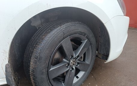 Volkswagen Jetta VI, 2013 год, 1 200 000 рублей, 2 фотография