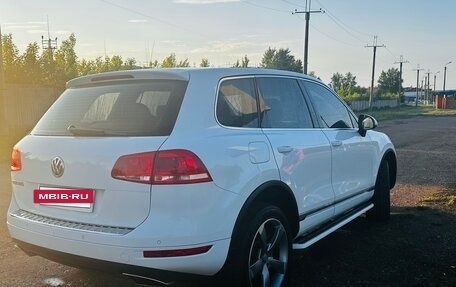 Volkswagen Touareg III, 2013 год, 2 380 000 рублей, 3 фотография