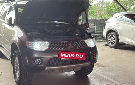 Mitsubishi Pajero Sport II рестайлинг, 2011 год, 2 400 000 рублей, 5 фотография