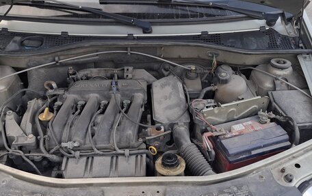 Renault Logan I, 2011 год, 385 000 рублей, 6 фотография
