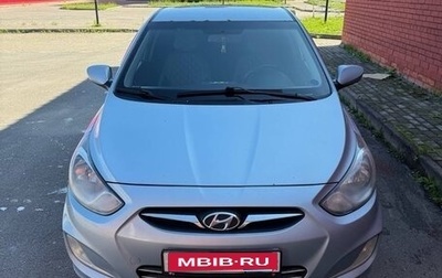 Hyundai Solaris II рестайлинг, 2011 год, 750 000 рублей, 1 фотография