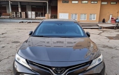 Toyota Camry, 2018 год, 2 500 000 рублей, 1 фотография