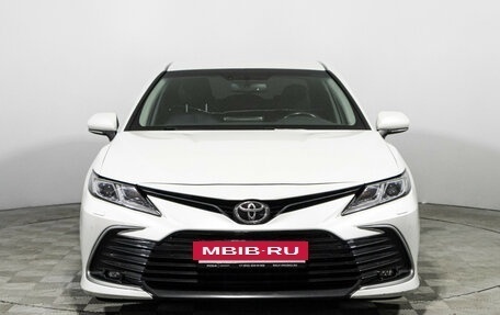 Toyota Camry, 2021 год, 2 699 000 рублей, 2 фотография