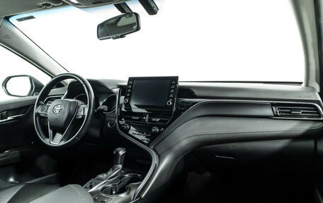 Toyota Camry, 2021 год, 2 699 000 рублей, 9 фотография