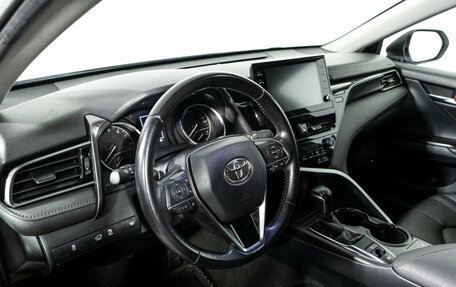 Toyota Camry, 2021 год, 2 699 000 рублей, 11 фотография
