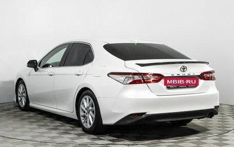 Toyota Camry, 2021 год, 2 699 000 рублей, 7 фотография