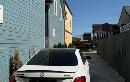 Mercedes-Benz E-Класс, 2016 год, 2 750 000 рублей, 2 фотография