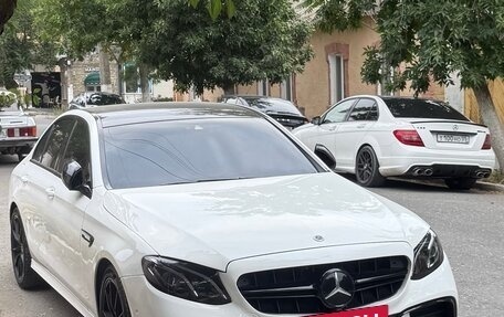 Mercedes-Benz E-Класс, 2016 год, 2 750 000 рублей, 4 фотография