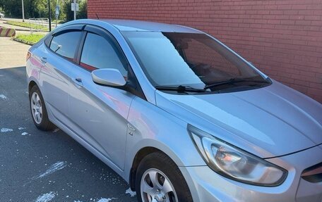 Hyundai Solaris II рестайлинг, 2011 год, 750 000 рублей, 7 фотография