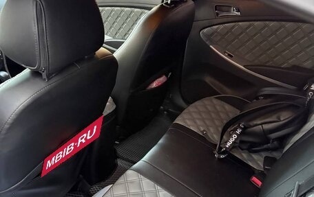 Hyundai Solaris II рестайлинг, 2011 год, 750 000 рублей, 9 фотография