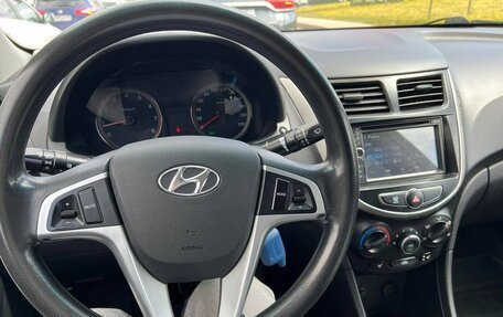 Hyundai Solaris II рестайлинг, 2014 год, 1 170 000 рублей, 20 фотография