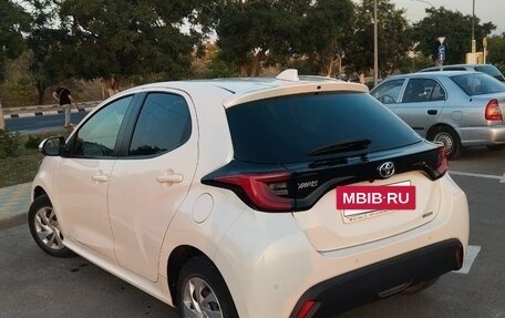 Toyota Yaris, 2020 год, 1 350 000 рублей, 7 фотография