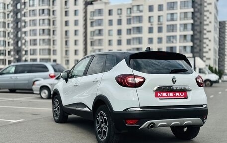 Renault Kaptur I рестайлинг, 2021 год, 1 900 000 рублей, 3 фотография