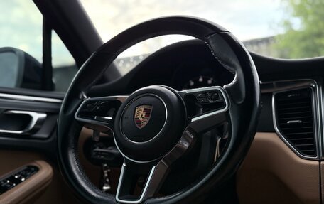 Porsche Macan I рестайлинг, 2017 год, 2 850 000 рублей, 28 фотография