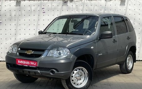 Chevrolet Niva I рестайлинг, 2017 год, 825 000 рублей, 1 фотография