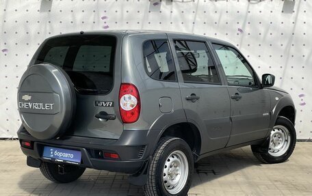 Chevrolet Niva I рестайлинг, 2017 год, 825 000 рублей, 4 фотография