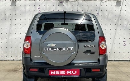 Chevrolet Niva I рестайлинг, 2017 год, 825 000 рублей, 6 фотография