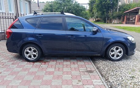 KIA cee'd I рестайлинг, 2010 год, 740 000 рублей, 2 фотография