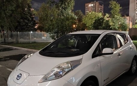 Nissan Leaf I, 2013 год, 990 440 рублей, 18 фотография