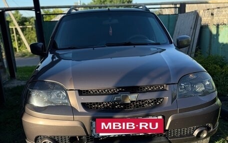 Chevrolet Niva I рестайлинг, 2013 год, 600 000 рублей, 5 фотография