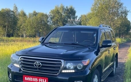 Toyota Land Cruiser 200, 2014 год, 3 400 000 рублей, 6 фотография