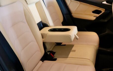 Volkswagen Tiguan II, 2019 год, 3 499 949 рублей, 13 фотография