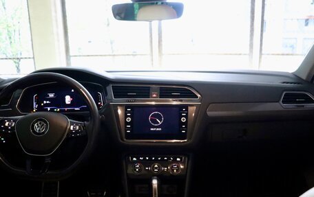 Volkswagen Tiguan II, 2019 год, 3 499 949 рублей, 15 фотография