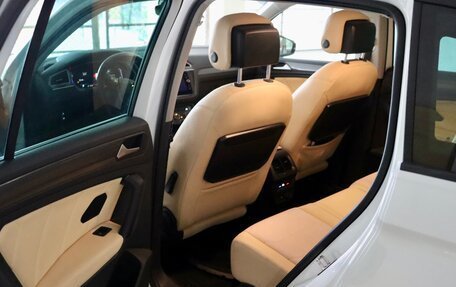 Volkswagen Tiguan II, 2019 год, 3 499 949 рублей, 19 фотография