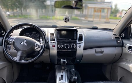 Mitsubishi Pajero Sport II рестайлинг, 2013 год, 1 520 000 рублей, 13 фотография