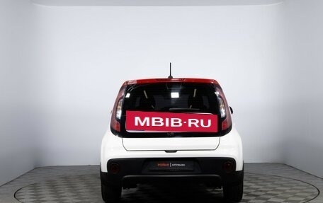KIA Soul II рестайлинг, 2017 год, 1 180 000 рублей, 6 фотография