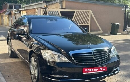 Mercedes-Benz S-Класс, 2013 год, 2 250 000 рублей, 3 фотография