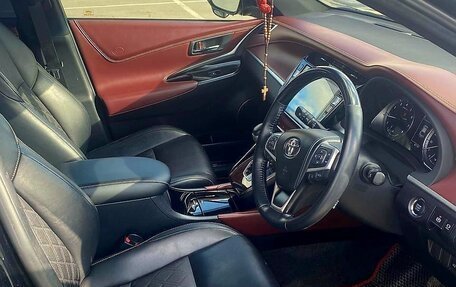 Toyota Harrier, 2018 год, 2 700 000 рублей, 3 фотография