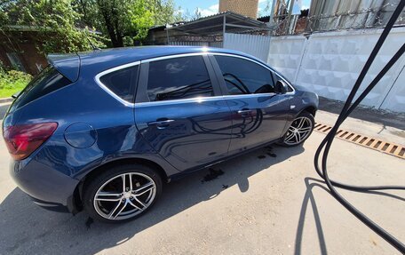 Opel Astra J, 2011 год, 580 000 рублей, 12 фотография