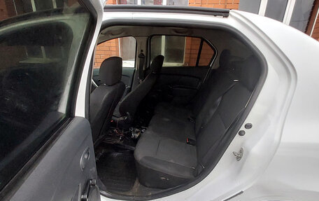 Renault Logan II, 2014 год, 350 000 рублей, 6 фотография