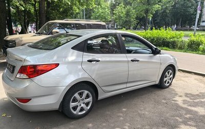 Hyundai Solaris II рестайлинг, 2013 год, 950 000 рублей, 1 фотография