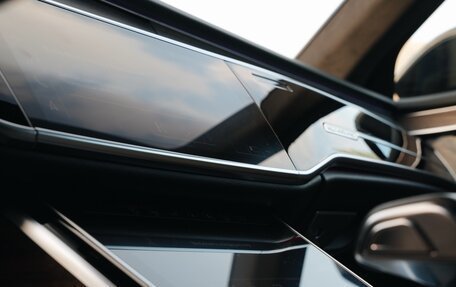 Audi A8, 2018 год, 3 800 000 рублей, 16 фотография