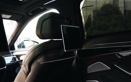 Audi A8, 2018 год, 3 800 000 рублей, 32 фотография