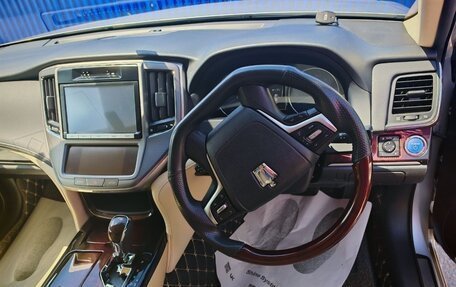 Toyota Crown, 2016 год, 2 450 000 рублей, 8 фотография