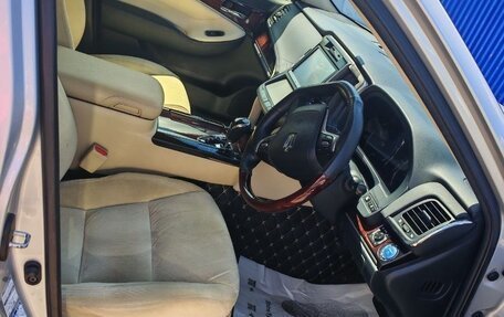 Toyota Crown, 2016 год, 2 450 000 рублей, 12 фотография