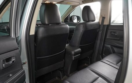 Mitsubishi Outlander III рестайлинг 3, 2014 год, 1 599 000 рублей, 11 фотография