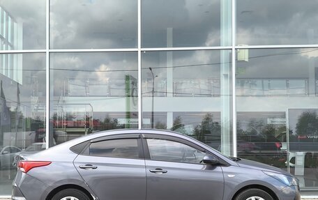 Hyundai Solaris II рестайлинг, 2021 год, 970 000 рублей, 4 фотография